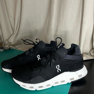 On Cloudnova Woman size 9